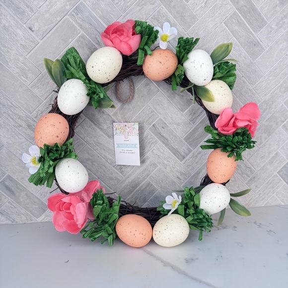 NEW Target Bullseye Playground Easter Wreath - Picture 1 of 6